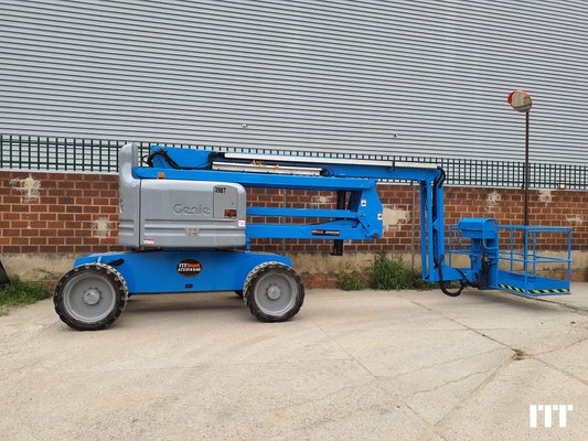 Articulated boom lift platform Génie Z60/34 - 1