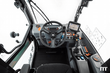Telehandler Bobcat TL38.70HF AGRI - 8