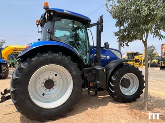 Farm tractor New Holland T7 270 AC BLUE POWER - 2