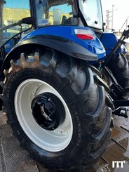 Farm tractor New Holland T5.115 DC 1.5 - 14