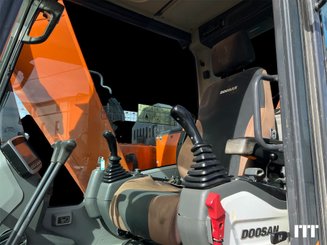 Crawler excavator Doosan DX140LCR-5 - 7