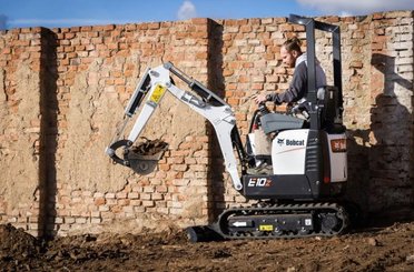 Mini excavator Bobcat E10 - 1