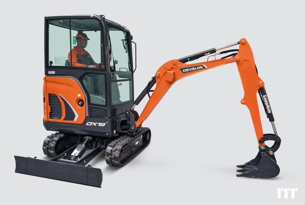 Mini excavator Develon DX19z - 1