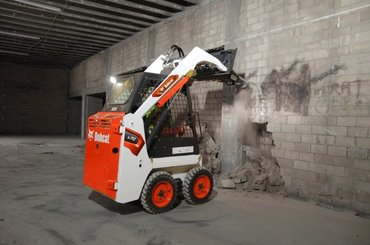 Mini track loader Bobcat S70 - 1